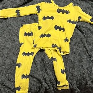 GAP Kids Yellow and Black Bat Print Matching Set-Batman